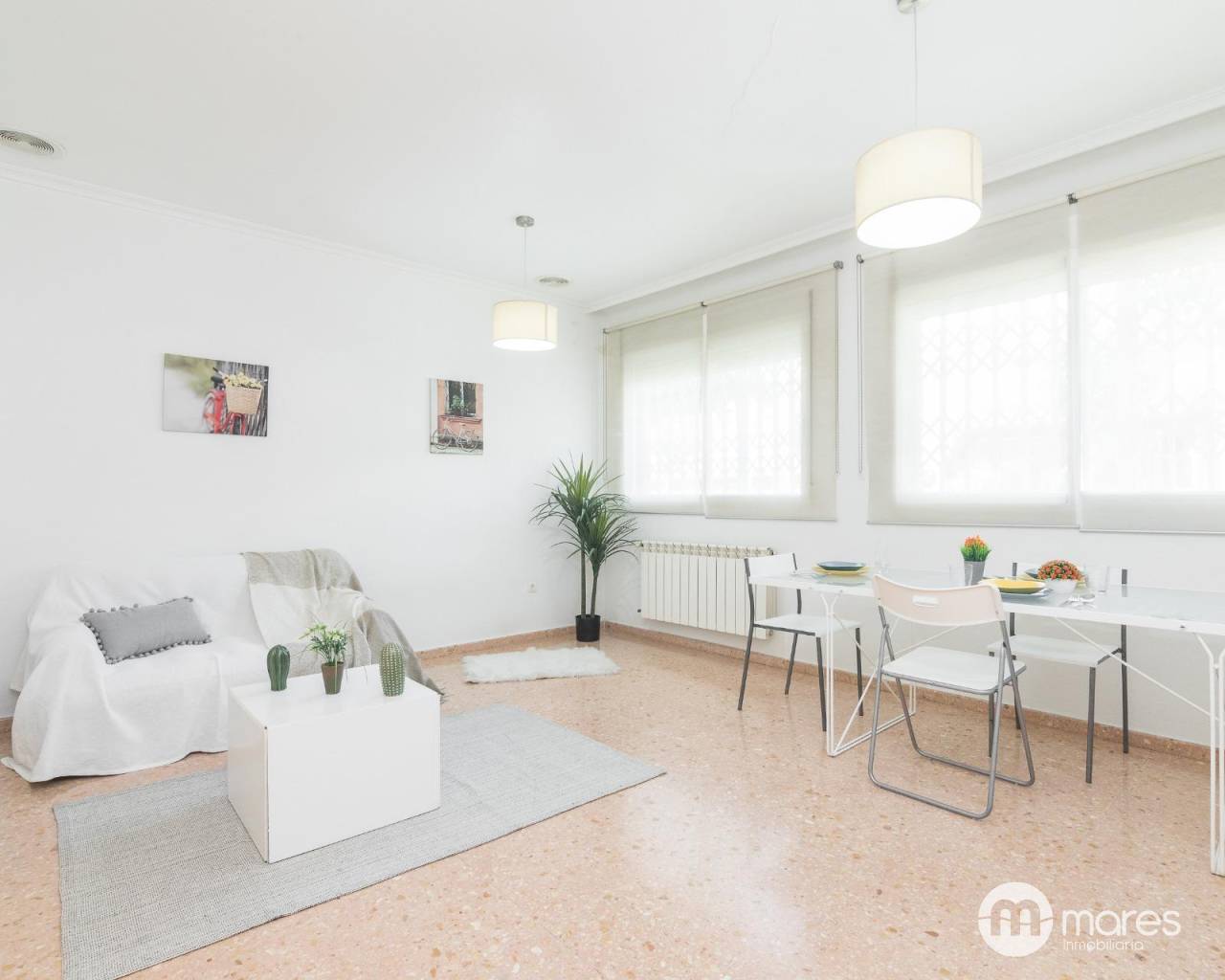 Ground floor apartment - Sale - Elche - Zona Deportiva-Nuevo Altabix