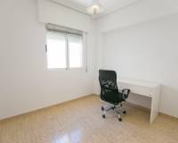 Sale - Bungalow - Arenales del sol - Tercera linea playa