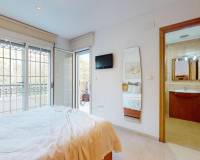 Sale - Bungalow - Elche - Campo de futbol