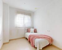 Sale - Bungalow - Elche - Campo de futbol