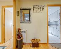 Sale - Flat - Madrid - Orcasitas