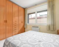 Sale - Flat - Santa Perpetua de Mogoda - Centro