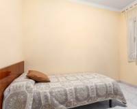 Sale - Flat - Santa Perpetua de Mogoda - Centro