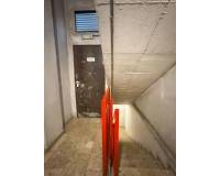 Sale - Garage - Elche - Raval - Puertas Coloradas