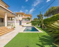 Sale - Single family house - Torrellano - Centro
