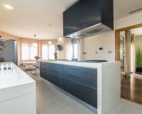 Sale - Single family house - Torrellano - Centro