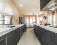 Sale - Single family house - Torrellano - Centro