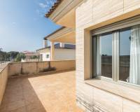 Sale - Single family house - Torrellano - Centro