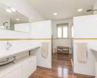 Sale - Single family house - Torrellano - Centro