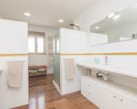 Sale - Single family house - Torrellano - Centro