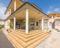 Sale - Single family house - Torrellano - Centro