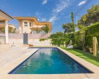 Sale - Single family house - Torrellano - Centro