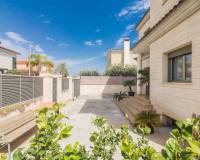 Sale - Single family house - Torrellano - Centro