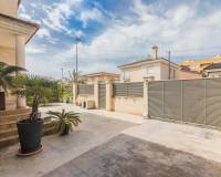 Sale - Single family house - Torrellano - Centro