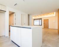 Sale - Triplex - Elche - Raval - Puertas Coloradas