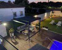 Venta - Chalet - Chiclana de la Frontera - Las Lagunas - Campano