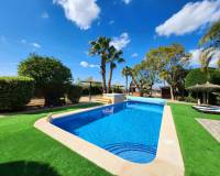 Venta - Chalet - Jacarilla