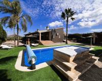 Venta - Chalet - Jacarilla