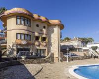 Venta - Chalet - Sant Boi de Llobregat - Marianao