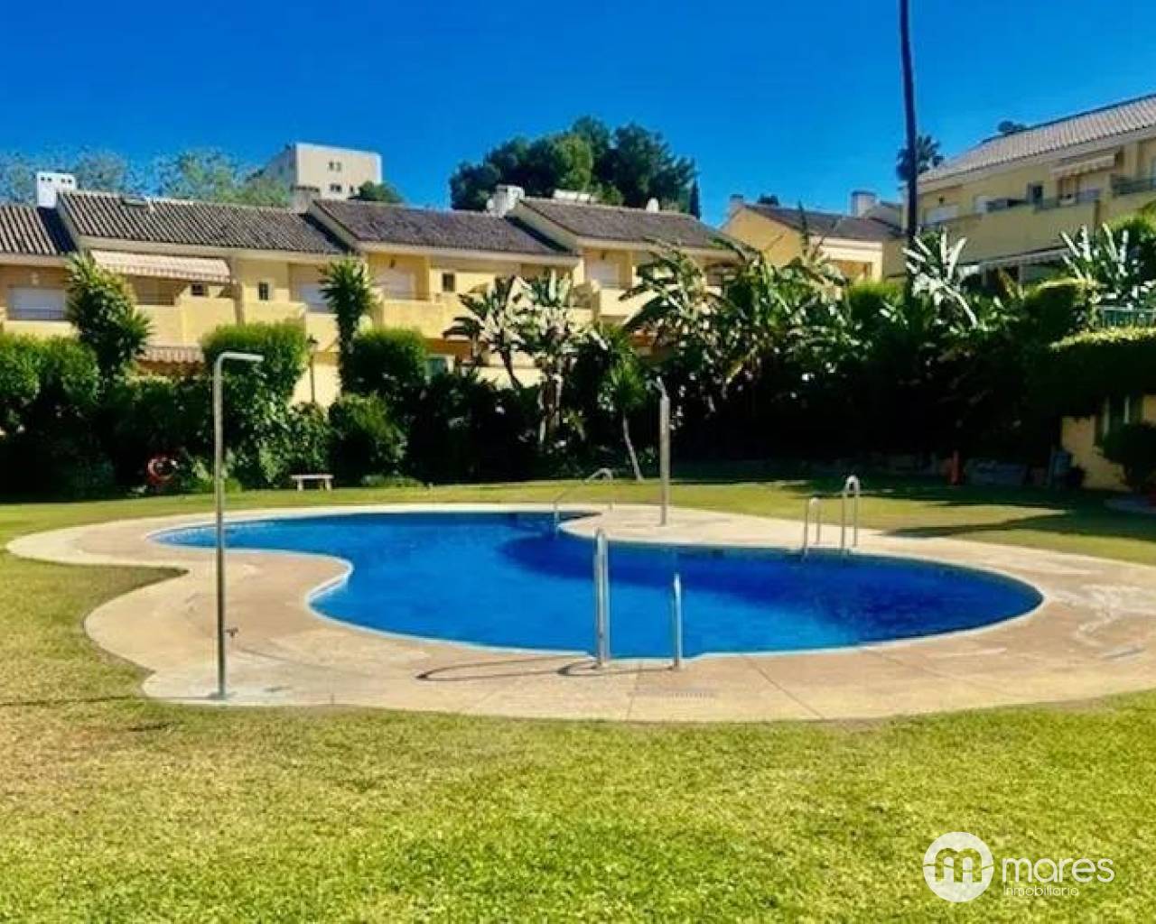 Villa - Venta - Estepona - Las Lomas